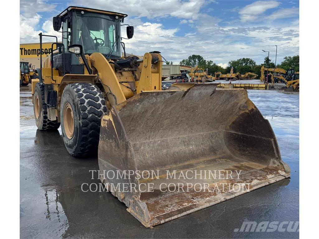 CAT 962M Фронтальные погрузчики
