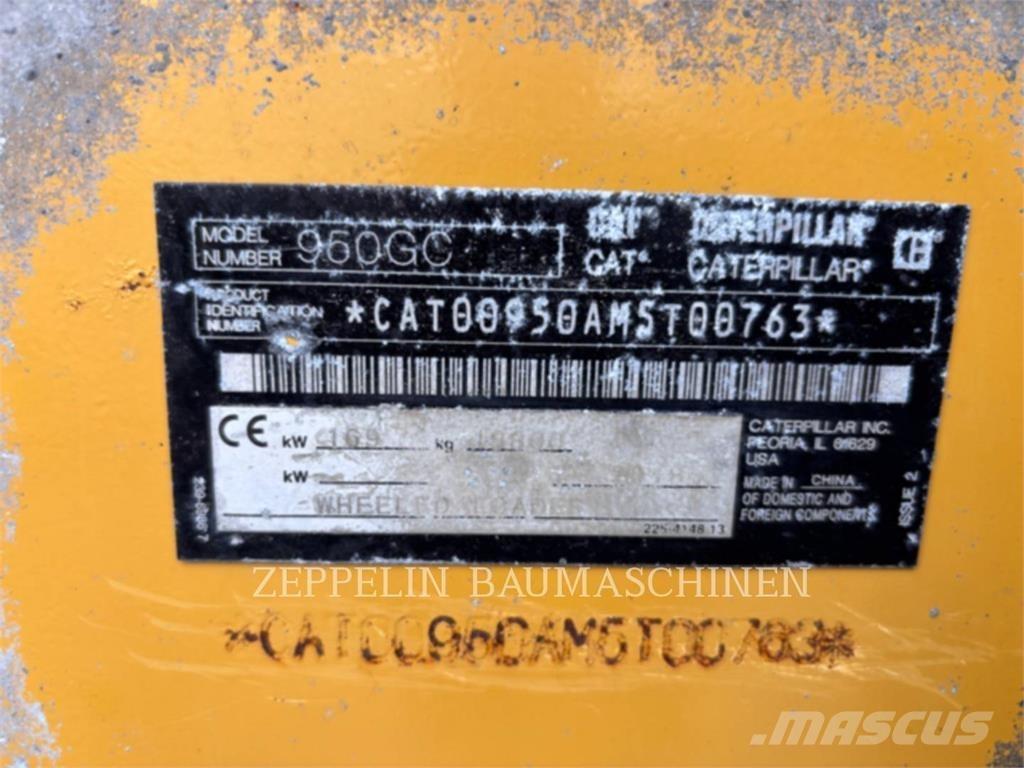 CAT 962M Фронтальные погрузчики