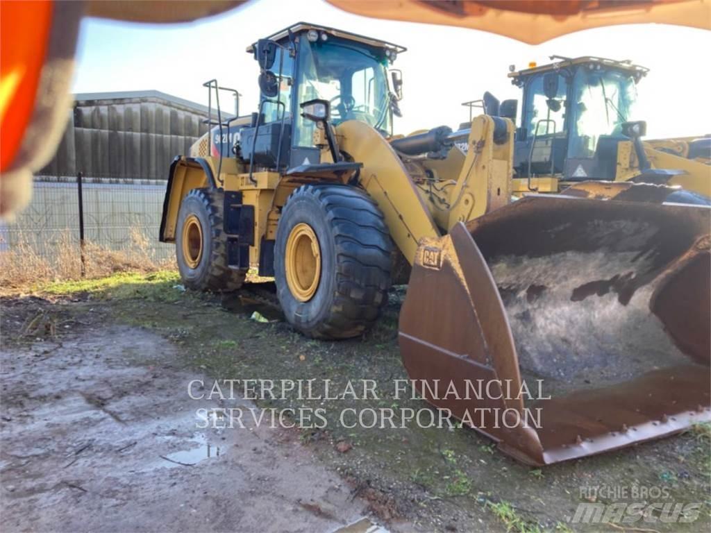 CAT 962M Фронтальные погрузчики