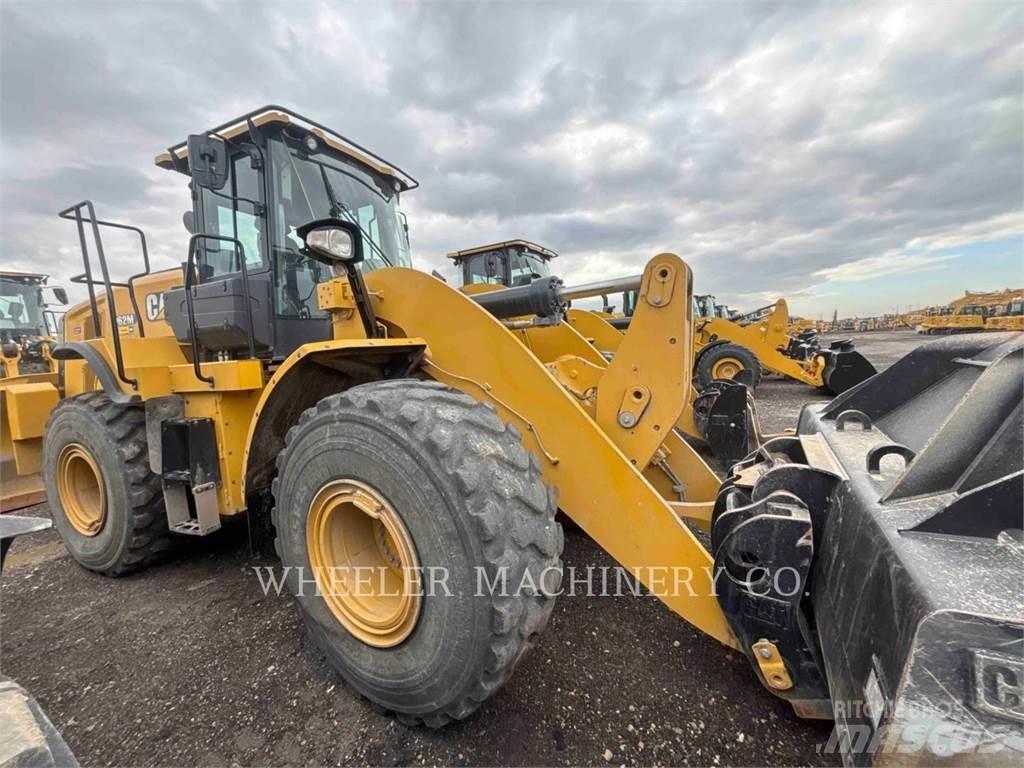CAT 962M QC Фронтальные погрузчики