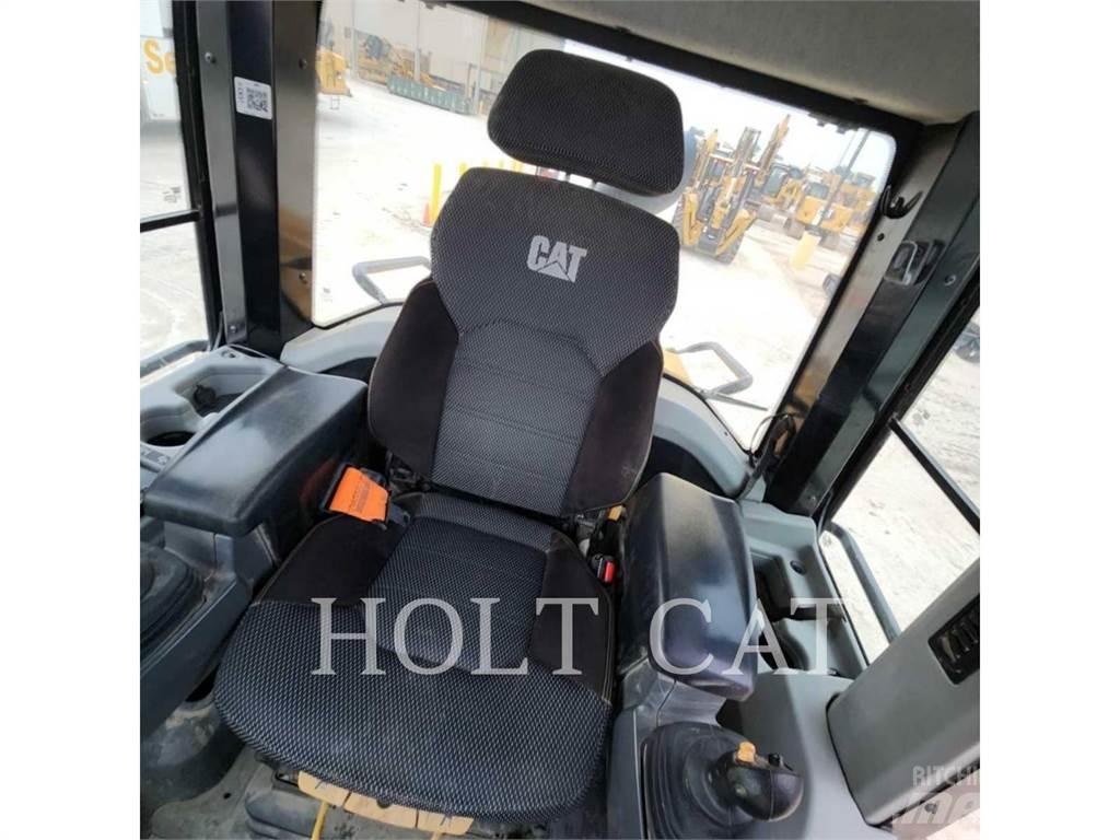 CAT 963 Гусеничные фронтальные погрузчики