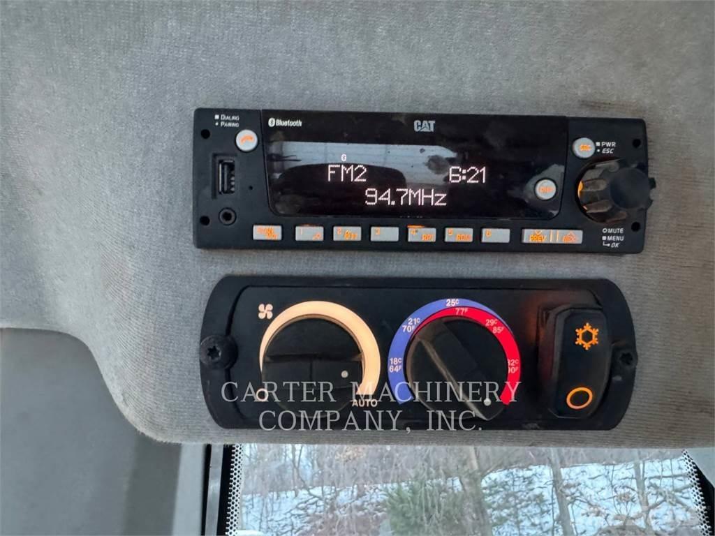 CAT 963 Гусеничные фронтальные погрузчики