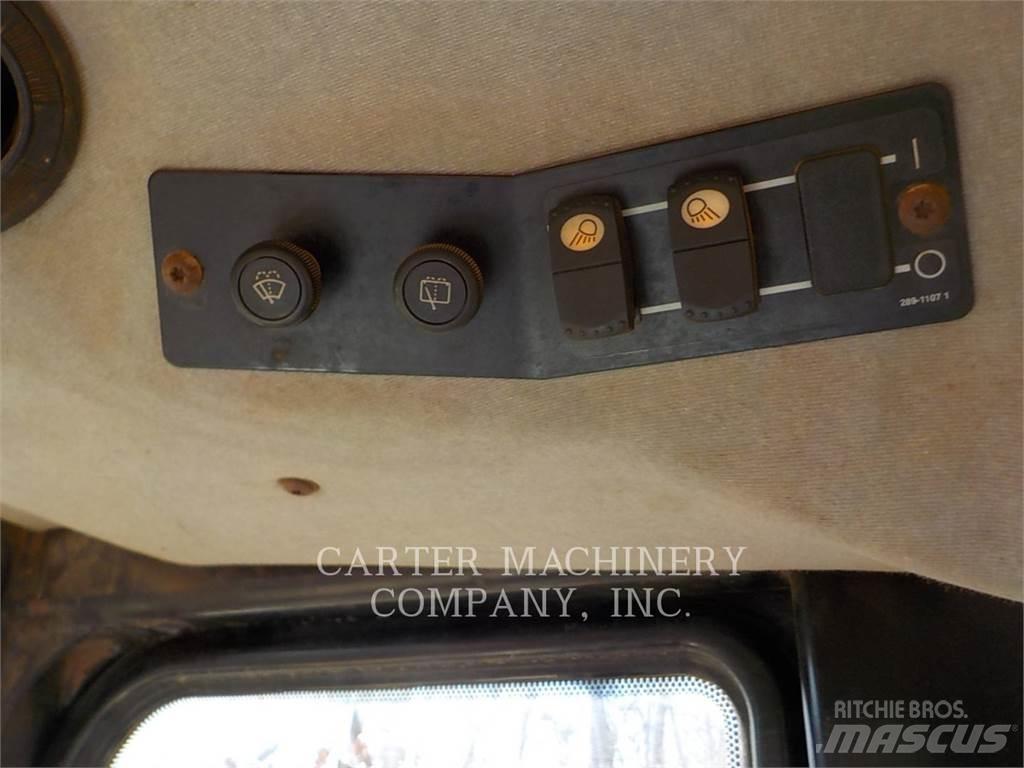 CAT 963D Гусеничные фронтальные погрузчики