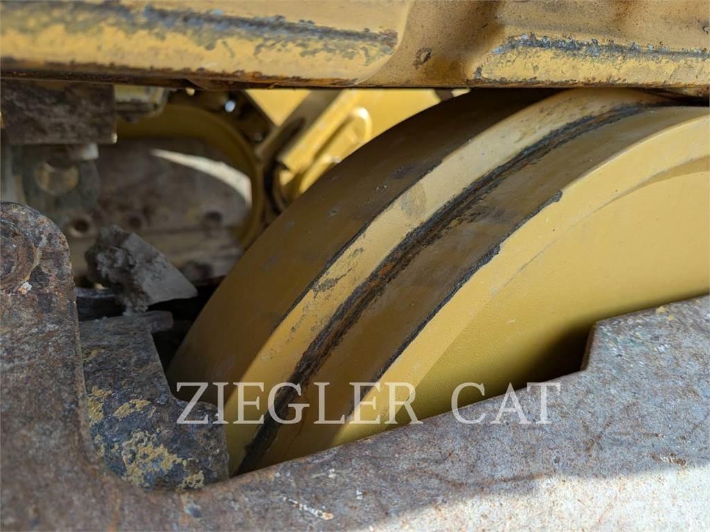 CAT 963K Гусеничные фронтальные погрузчики