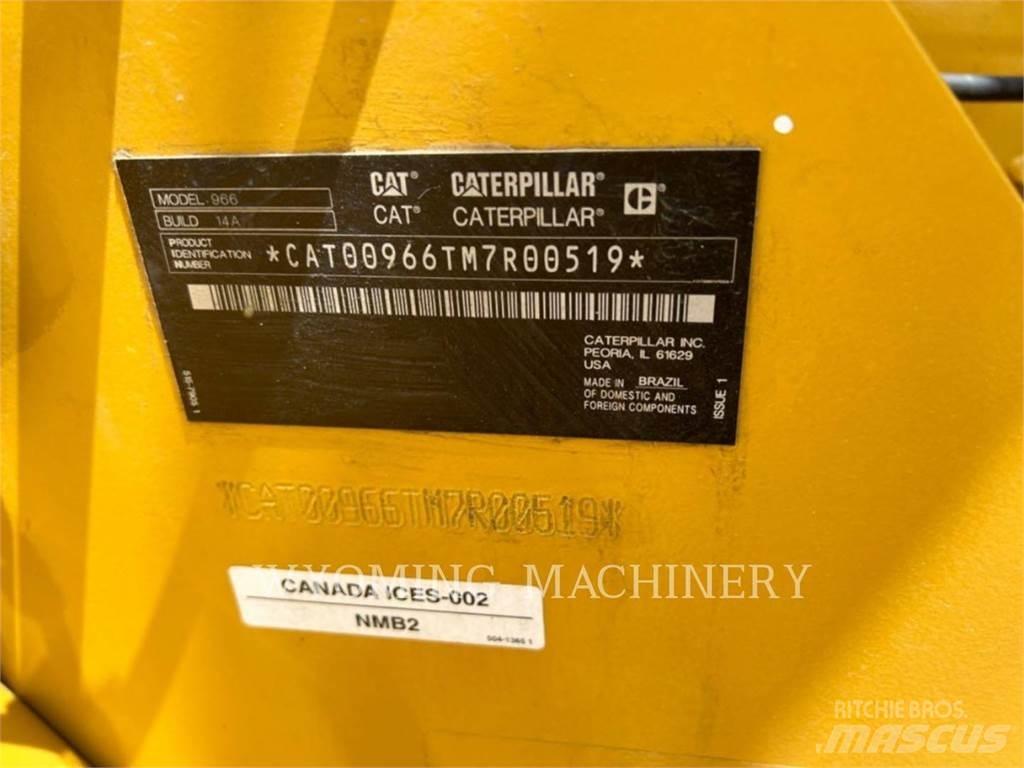 CAT 966 Фронтальные погрузчики