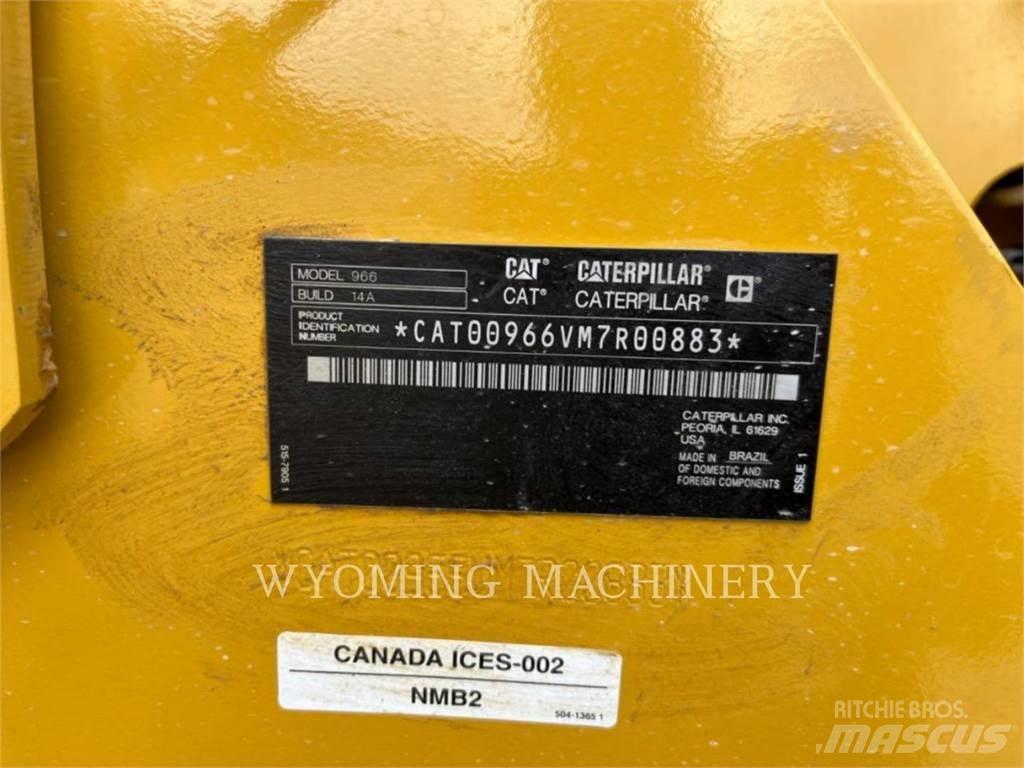 CAT 966 Фронтальные погрузчики