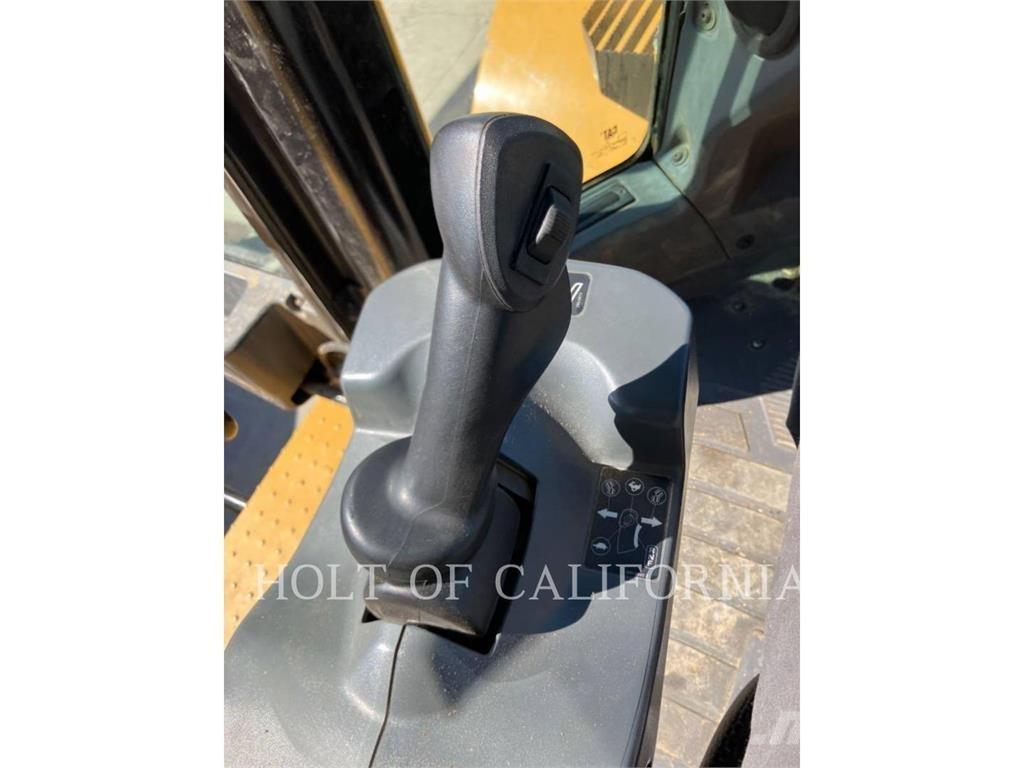 CAT 966 Фронтальные погрузчики
