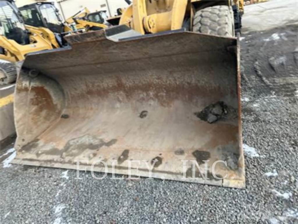 CAT 966-14XE Фронтальные погрузчики