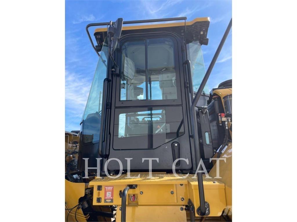 CAT 966 QC Фронтальные погрузчики