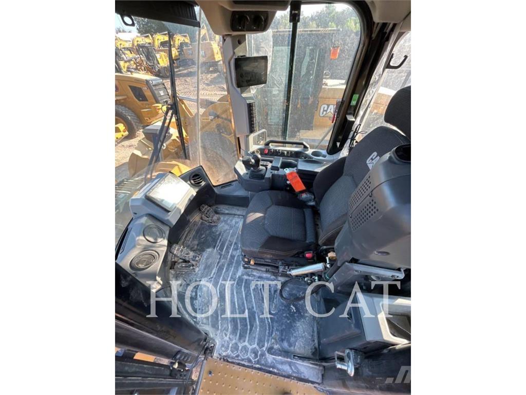 CAT 966 XE Фронтальные погрузчики