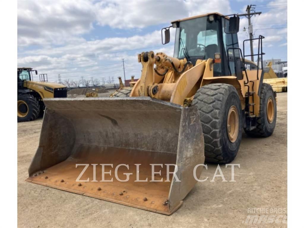 CAT 966G Фронтальные погрузчики