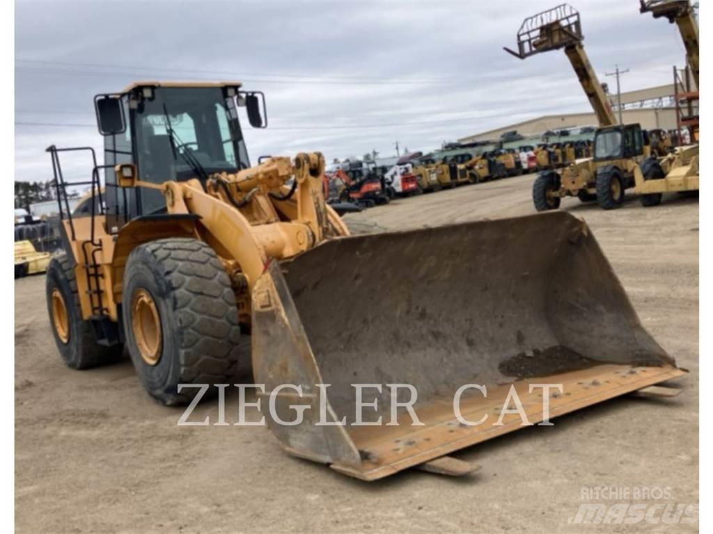 CAT 966G Фронтальные погрузчики