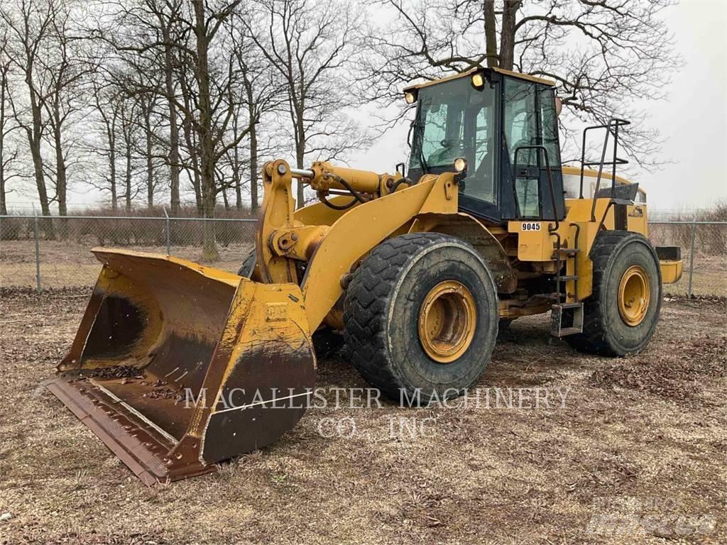 CAT 966G Фронтальные погрузчики