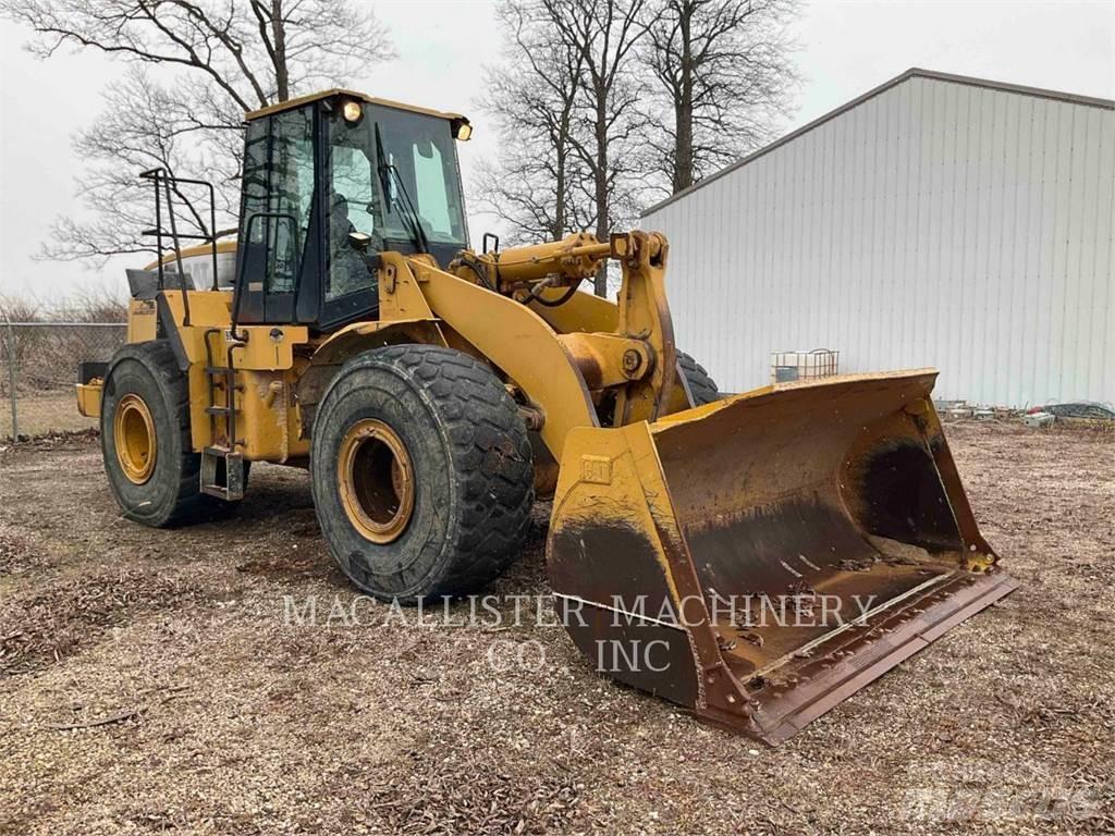 CAT 966G Фронтальные погрузчики