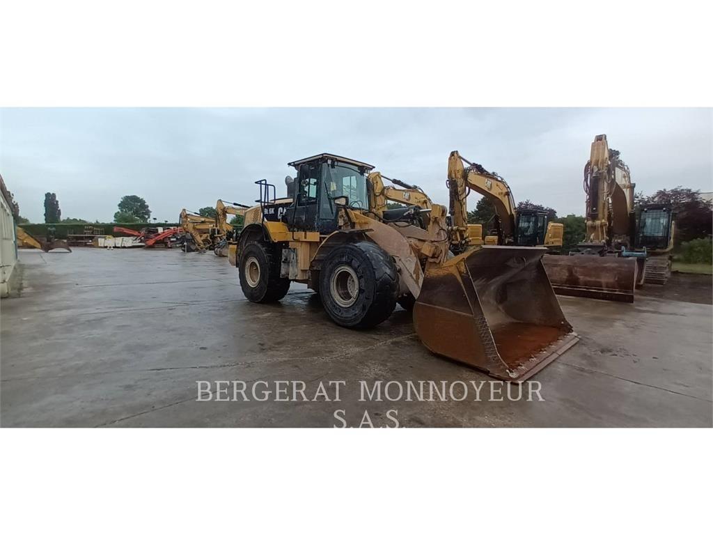 CAT 966K Фронтальные погрузчики