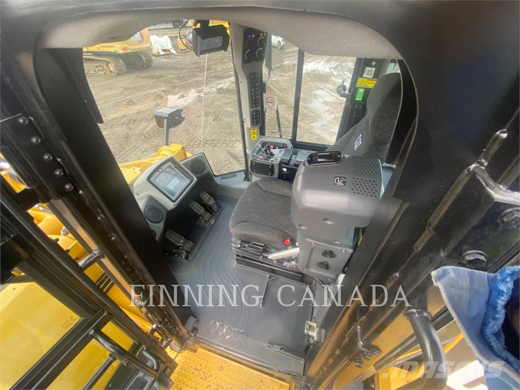 CAT 966K Фронтальные погрузчики