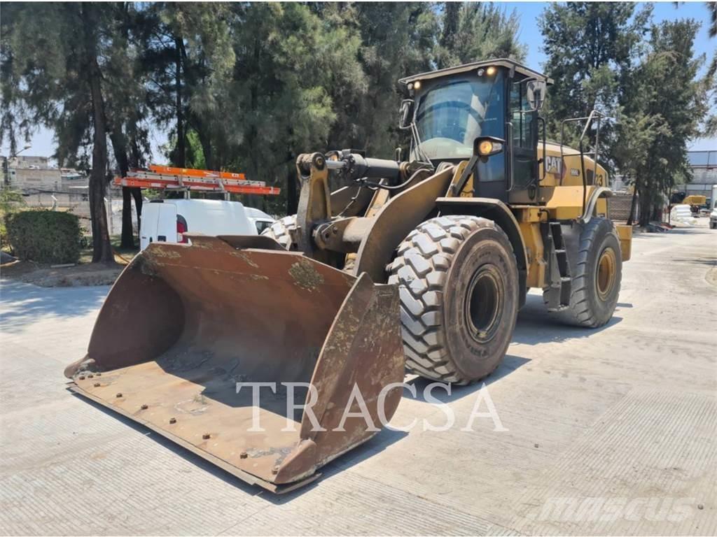 CAT 966L Фронтальные погрузчики