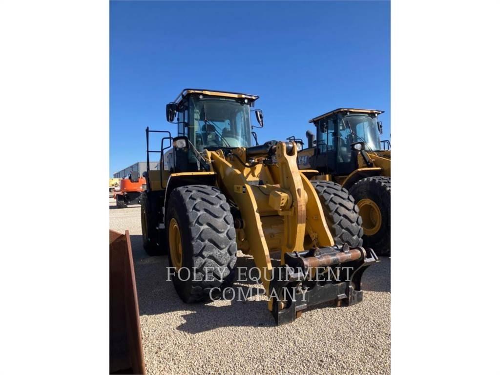 CAT 966M Фронтальные погрузчики