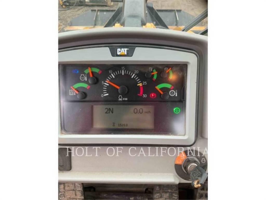 CAT 966M Фронтальные погрузчики