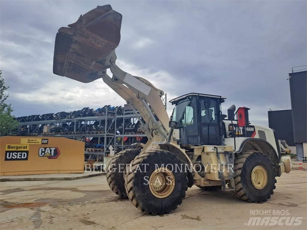 CAT 966M Фронтальные погрузчики