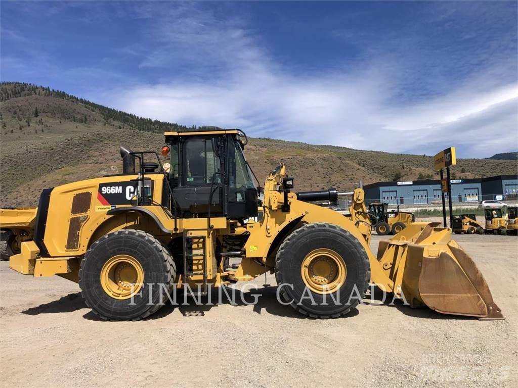 CAT 966M Фронтальные погрузчики