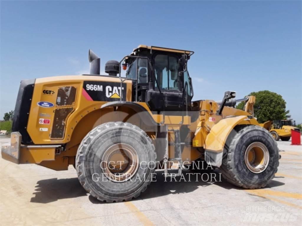 CAT 966M Фронтальные погрузчики