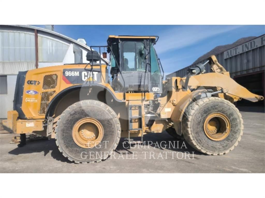 CAT 966M Фронтальные погрузчики
