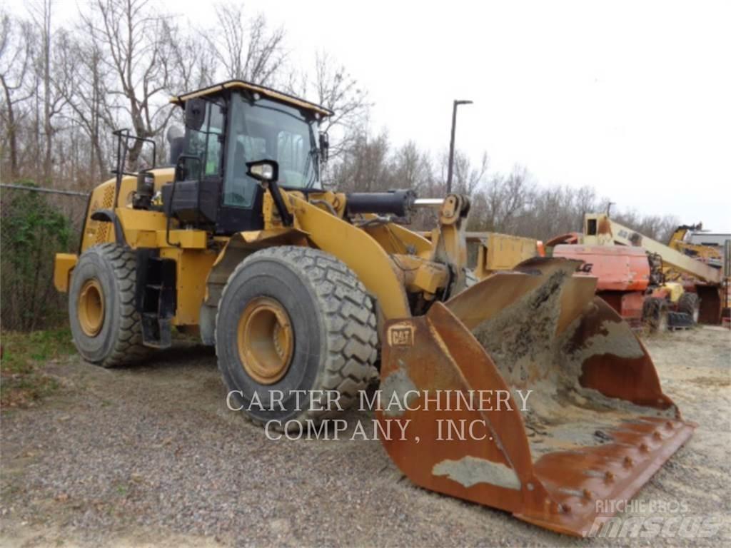 CAT 966M Фронтальные погрузчики