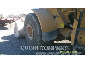 CAT 966M Фронтальные погрузчики