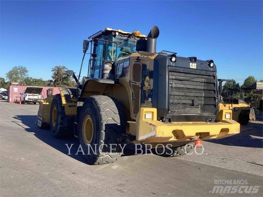 CAT 966M Фронтальные погрузчики