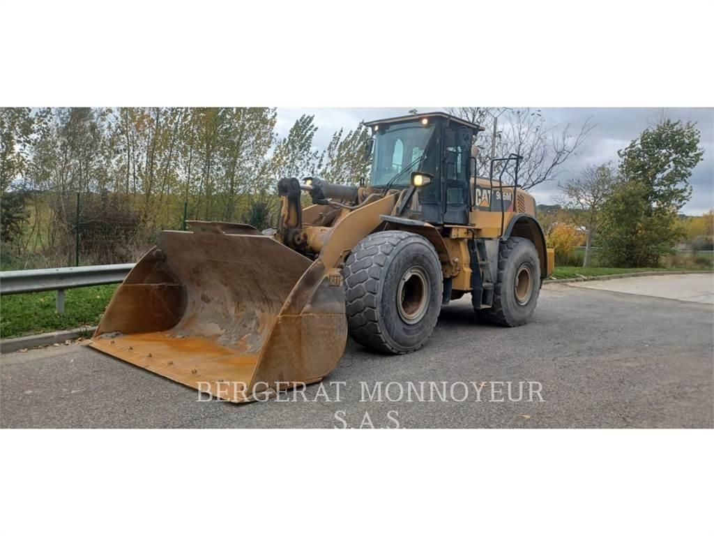 CAT 966M Фронтальные погрузчики