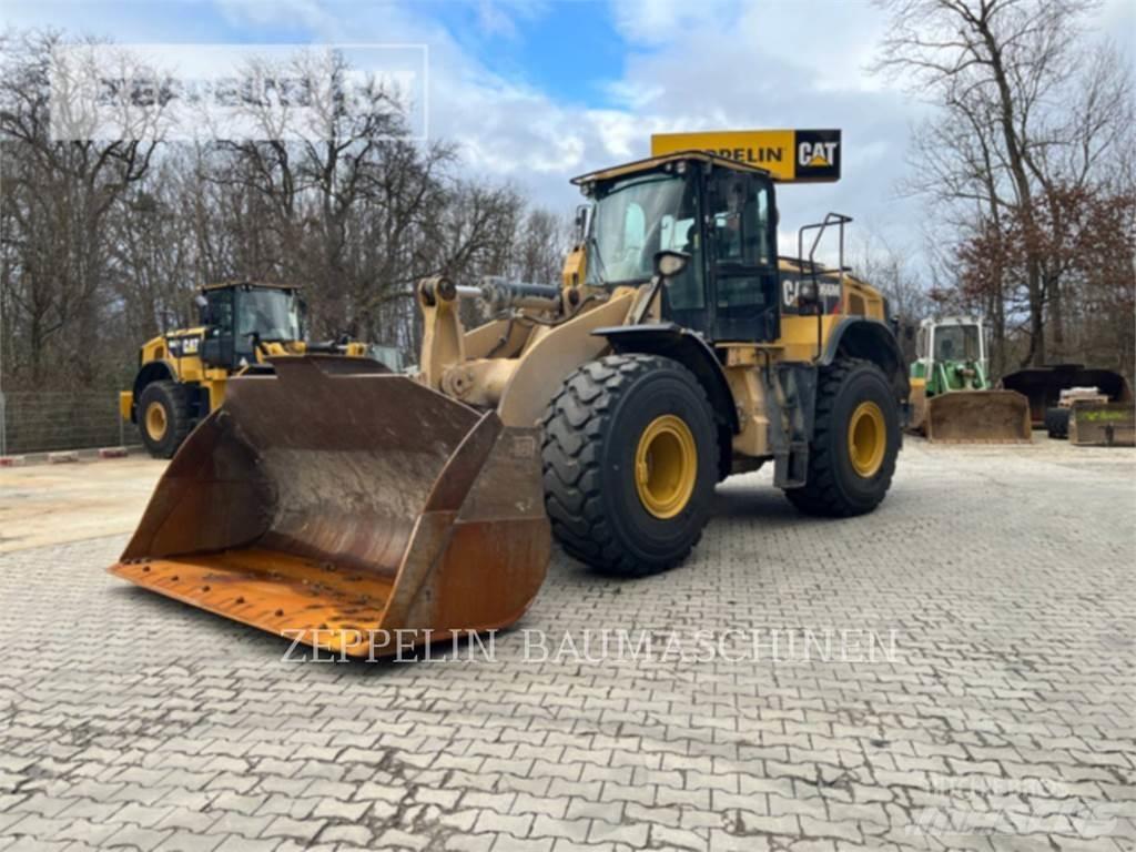 CAT 966M Фронтальные погрузчики