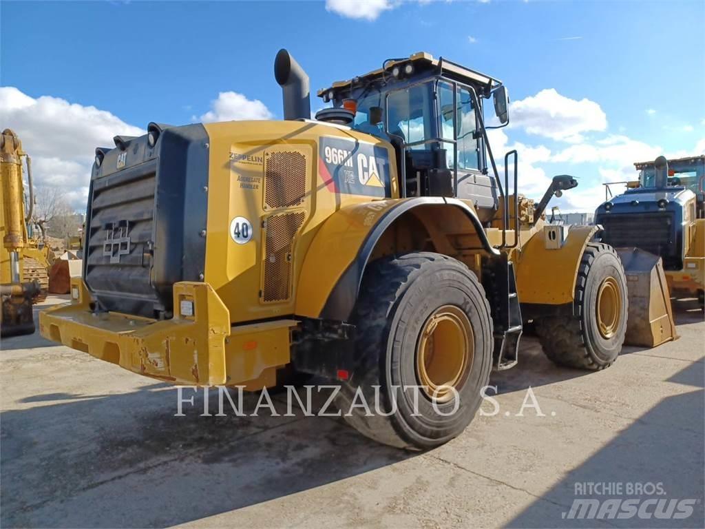 CAT 966M Фронтальные погрузчики