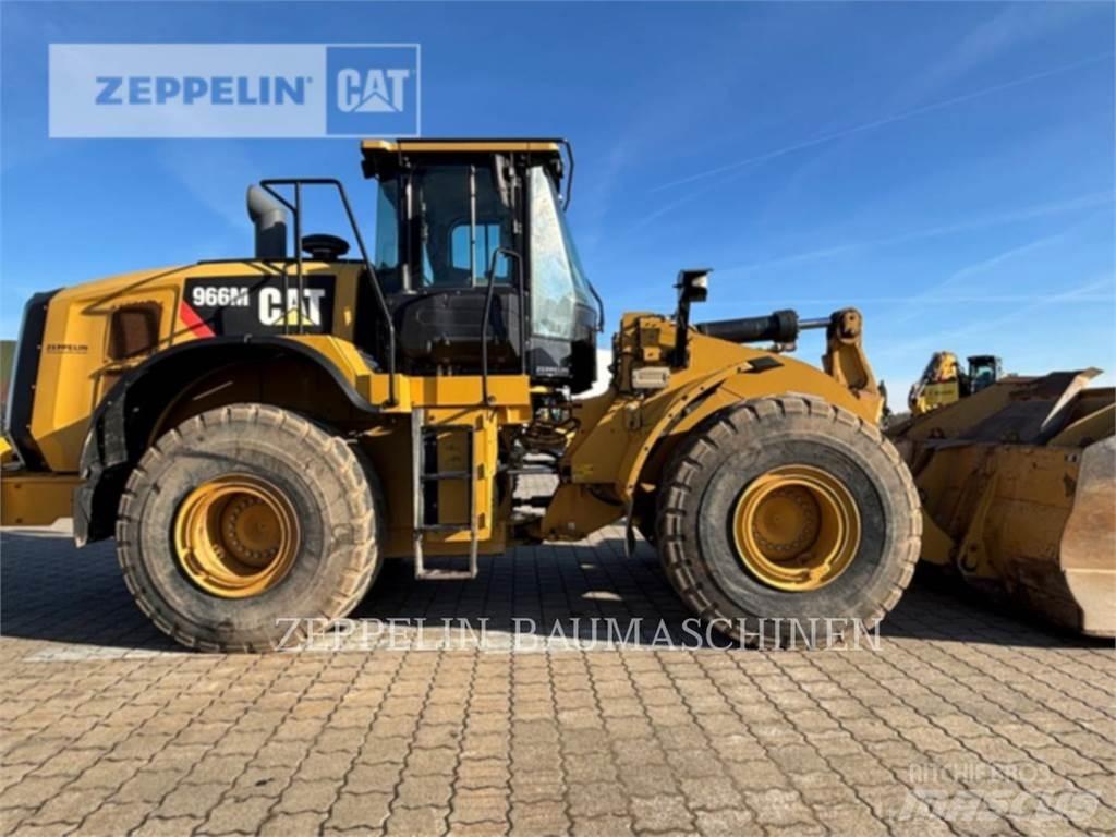 CAT 966M Фронтальные погрузчики