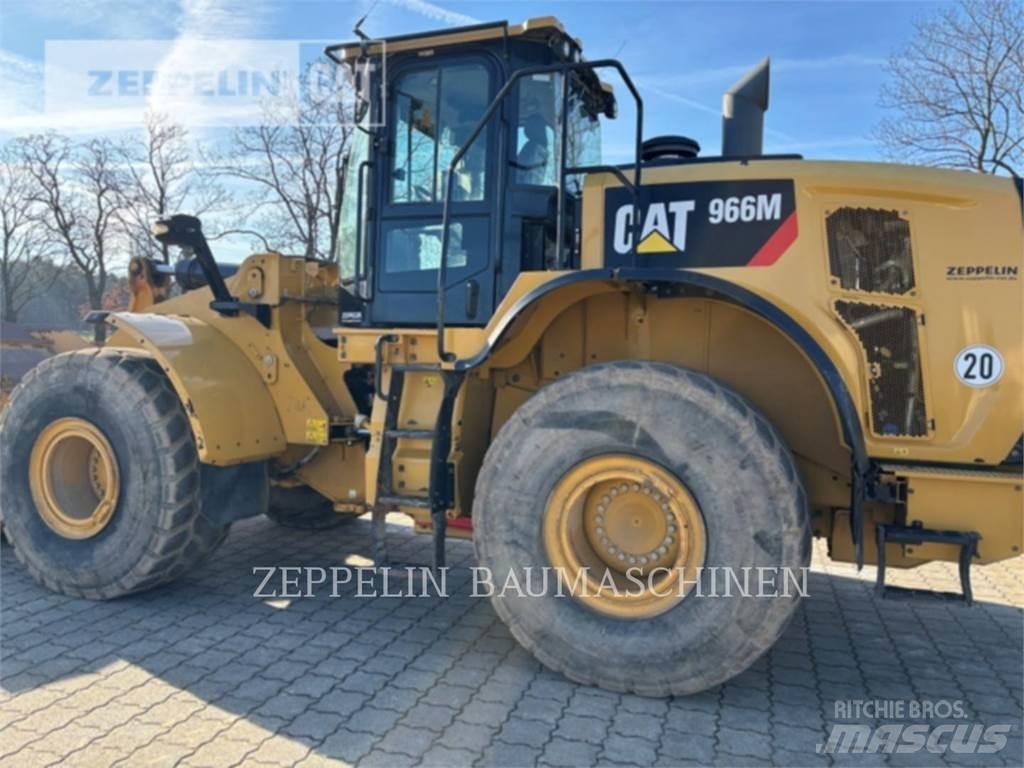 CAT 966M Фронтальные погрузчики