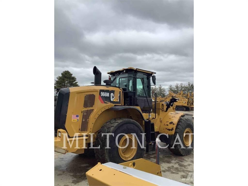 CAT 966M Фронтальные погрузчики