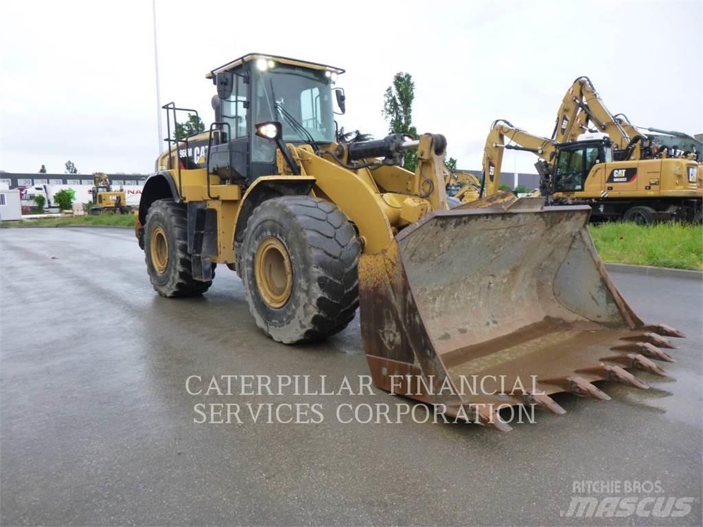 CAT 966M Фронтальные погрузчики