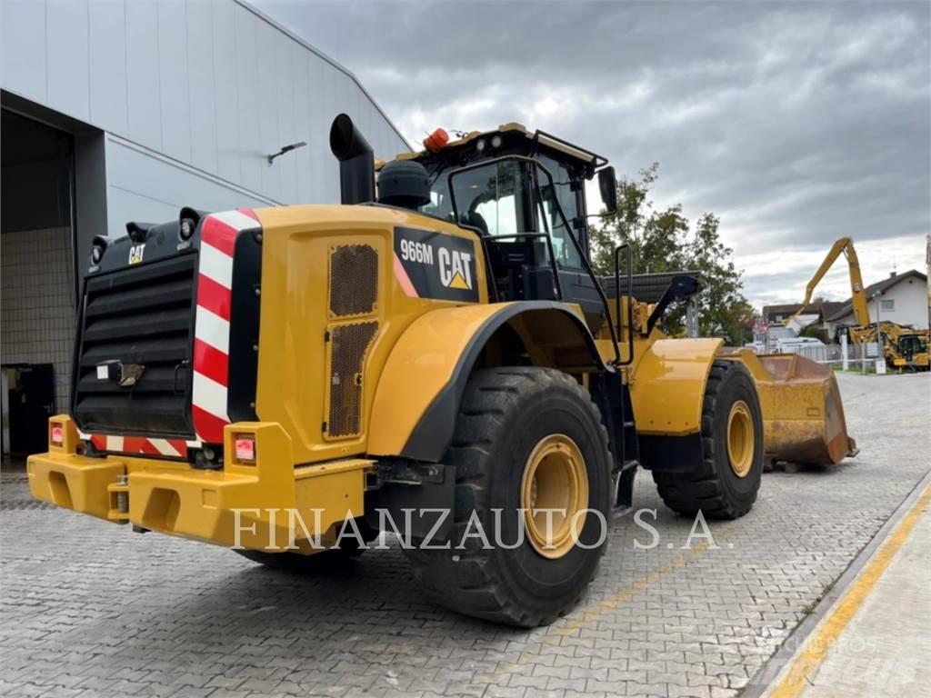 CAT 966M Фронтальные погрузчики