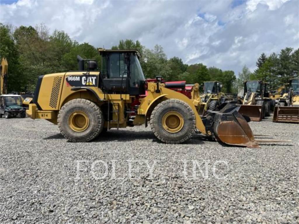CAT 966M Фронтальные погрузчики