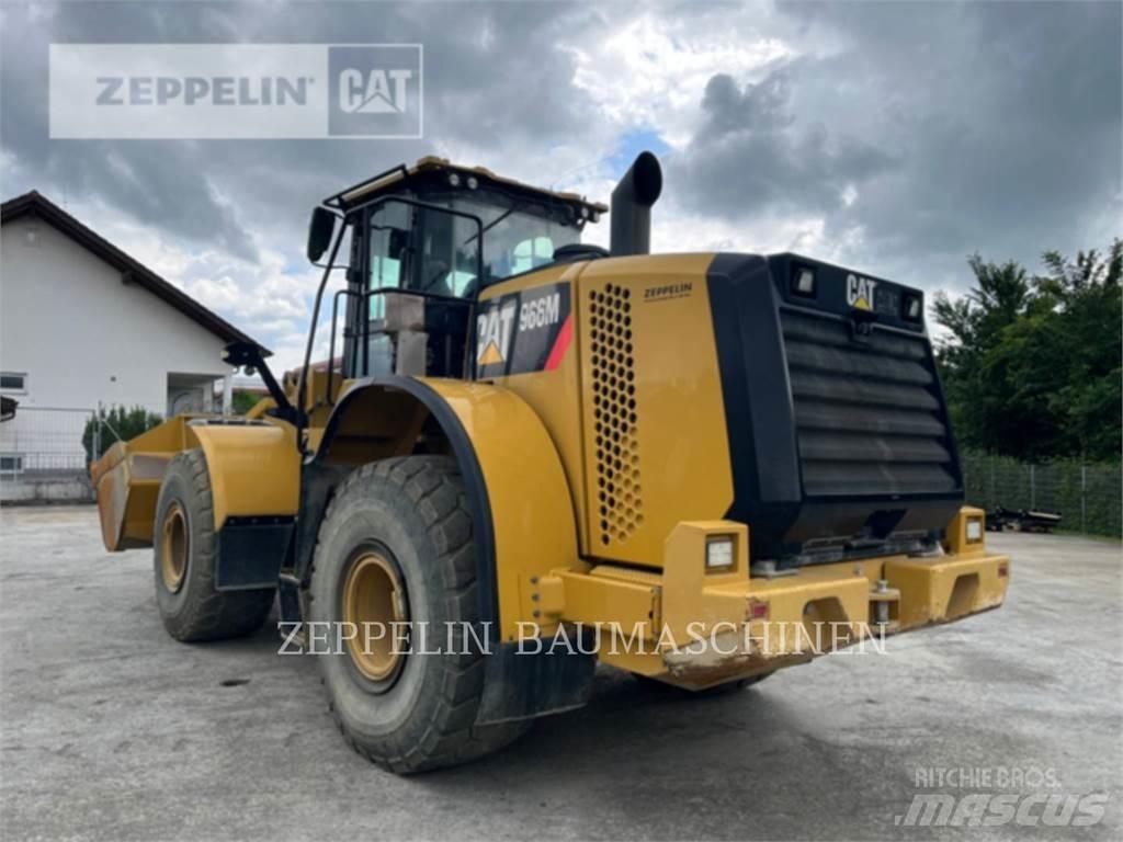 CAT 966M Фронтальные погрузчики