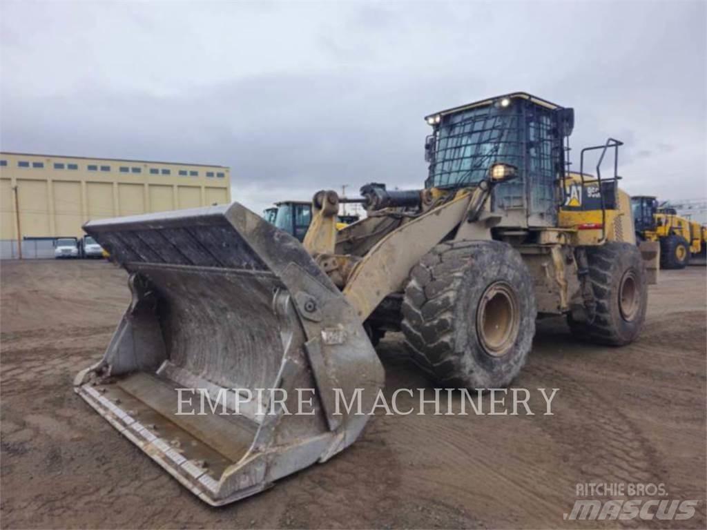 CAT 966M Фронтальные погрузчики