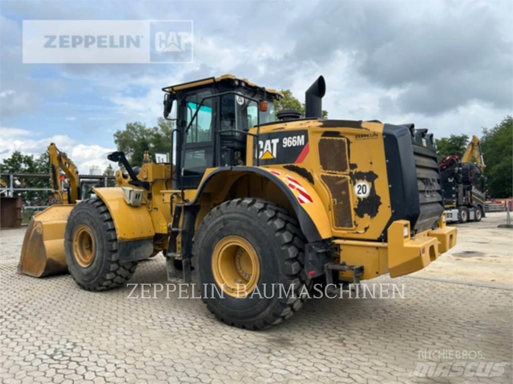 CAT 966M Фронтальные погрузчики