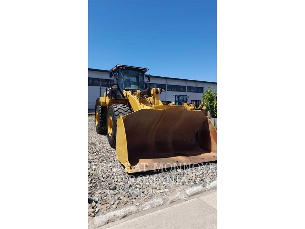 CAT 966M Фронтальные погрузчики
