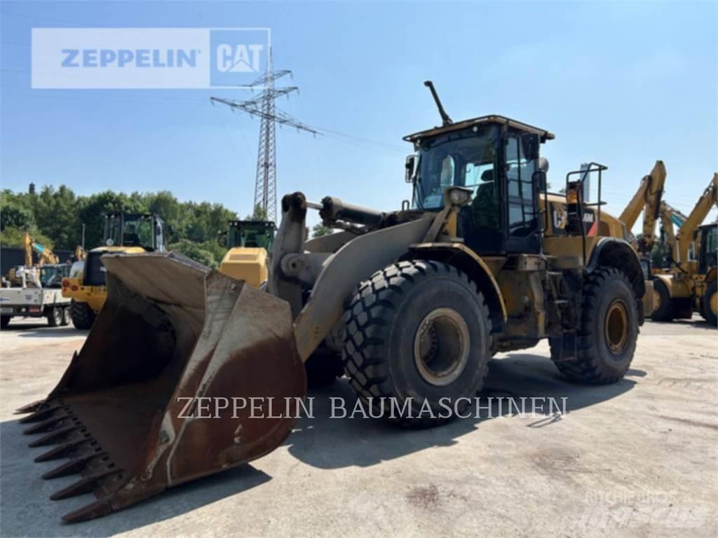 CAT 966M Фронтальные погрузчики