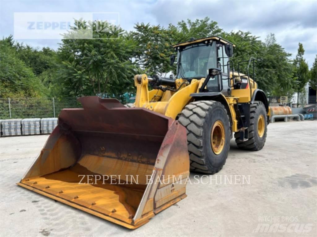 CAT 966M Фронтальные погрузчики
