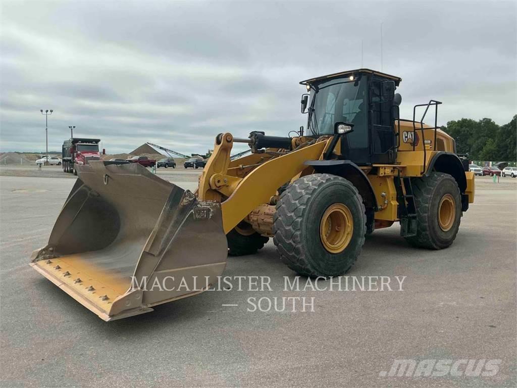 CAT 966M Фронтальные погрузчики
