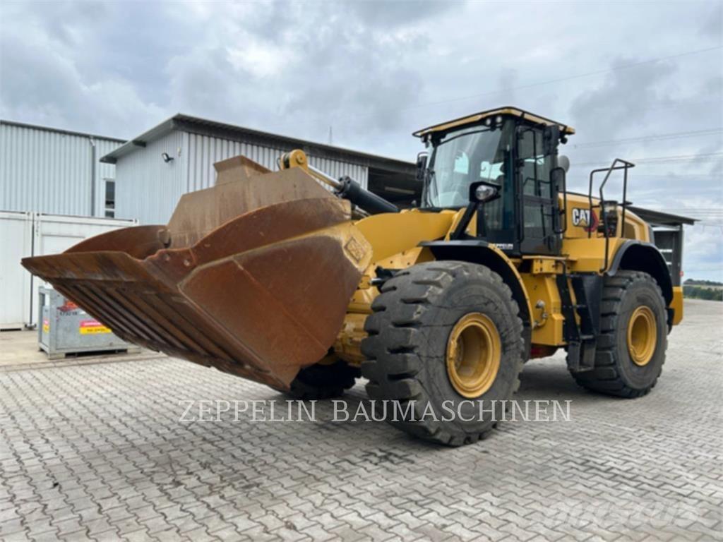 CAT 966M Фронтальные погрузчики
