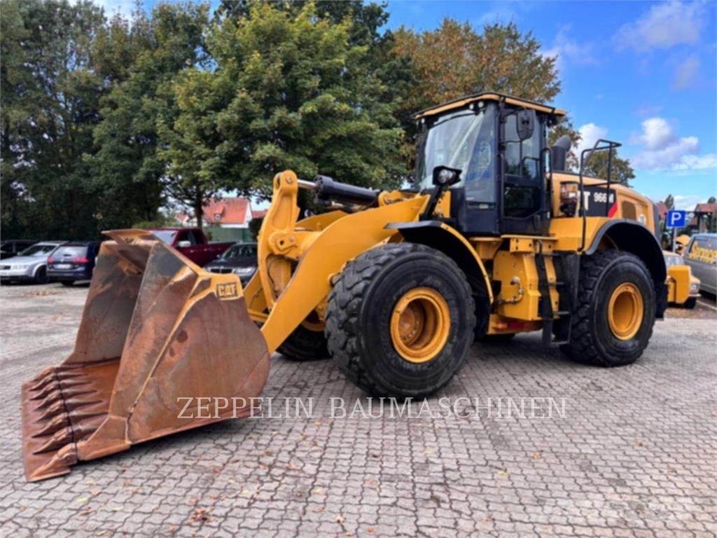 CAT 966M Фронтальные погрузчики