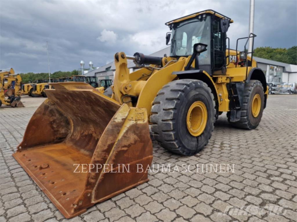CAT 966M Фронтальные погрузчики