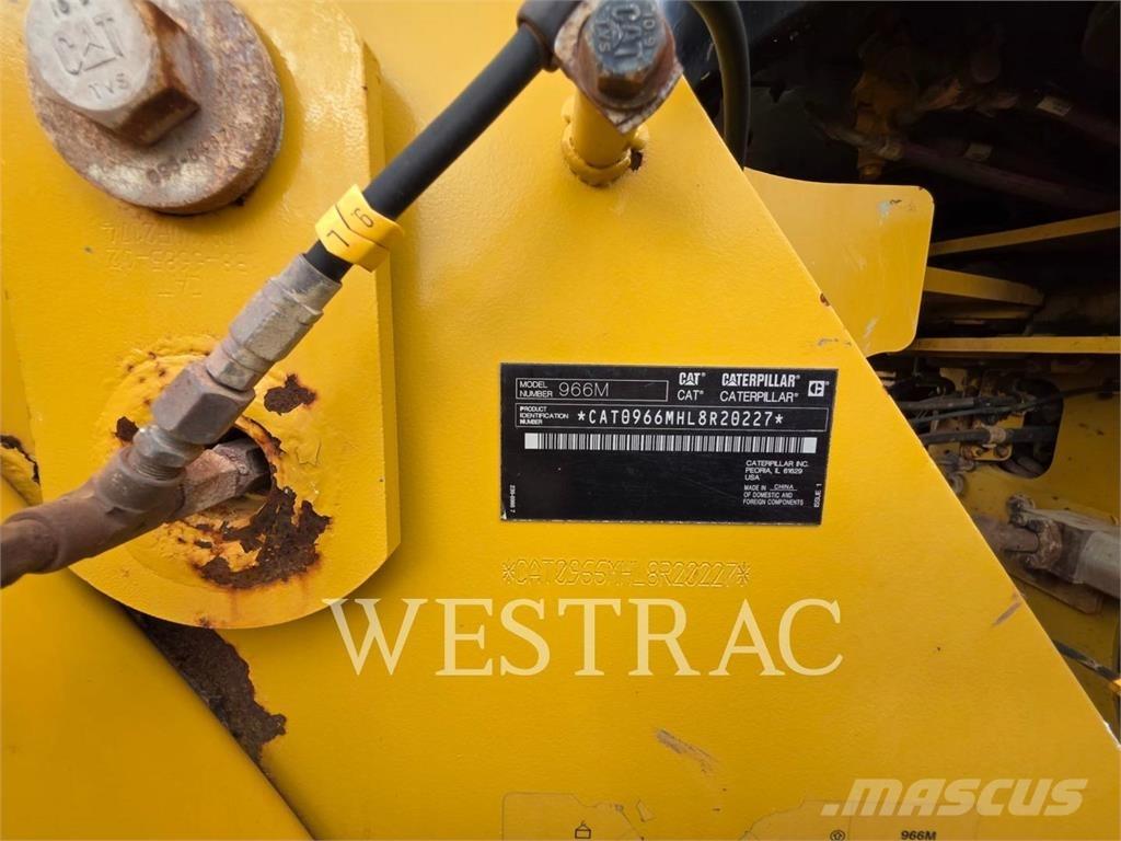 CAT 966M Фронтальные погрузчики